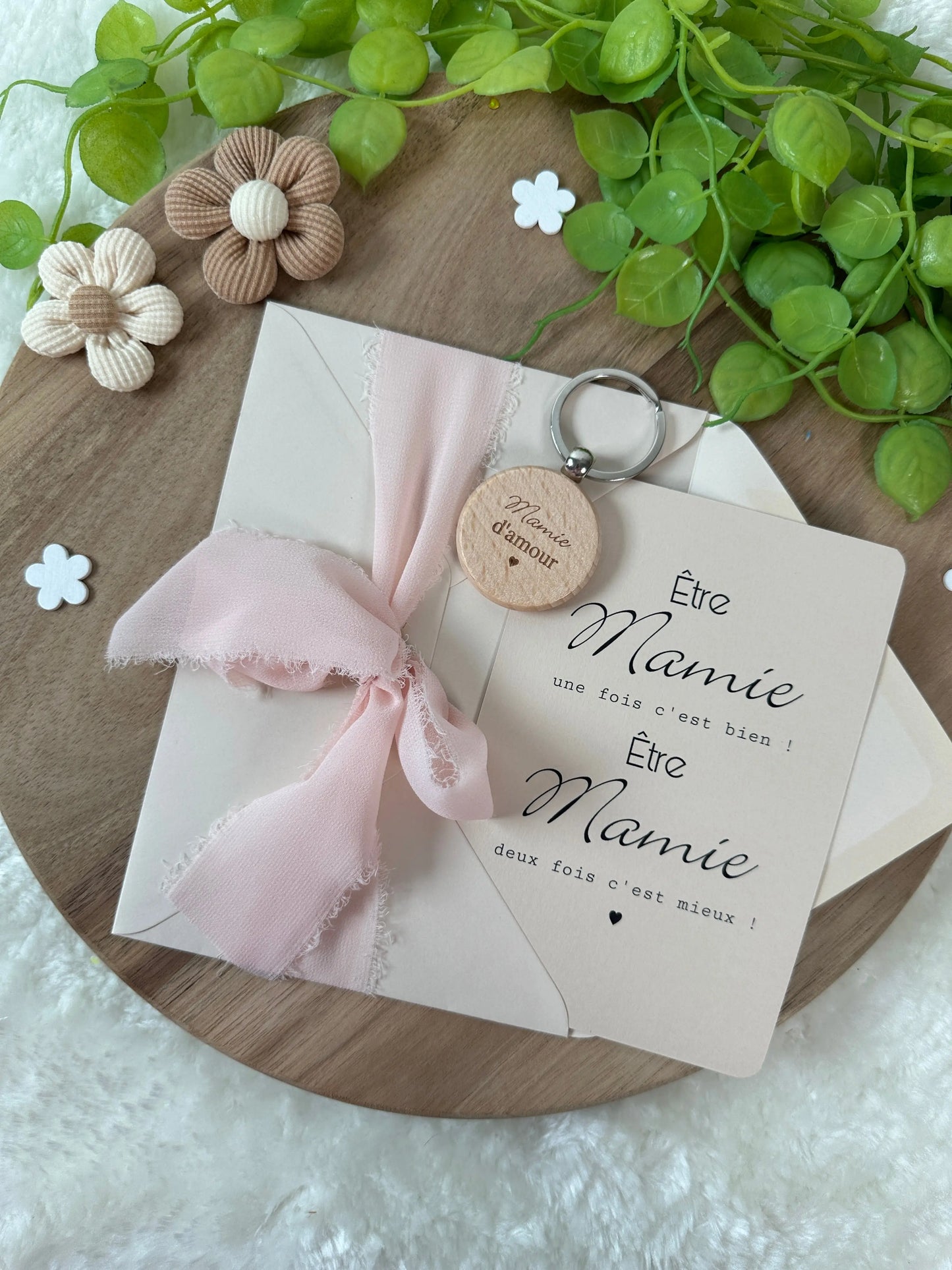Annonce grossesse mamie carte avec petit porte clé en bois pour mamie d’amour Annonce ton Bonheur