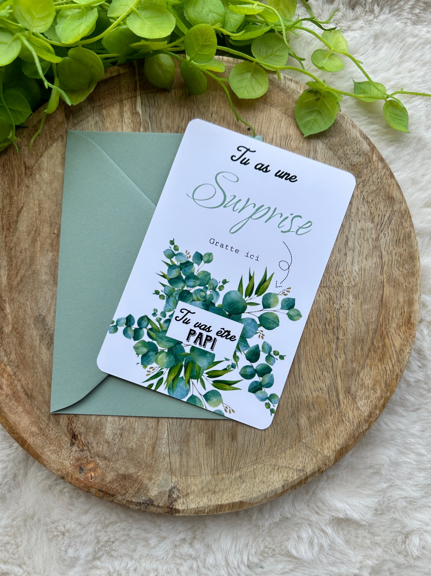 Carte à gratter famille surprise