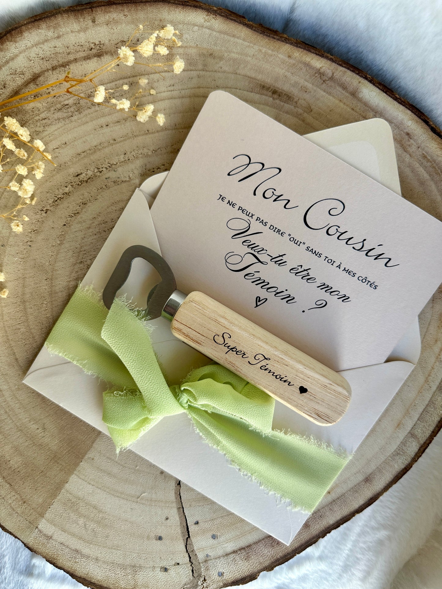 Demande témoin de mariage avec décapsuleur beige