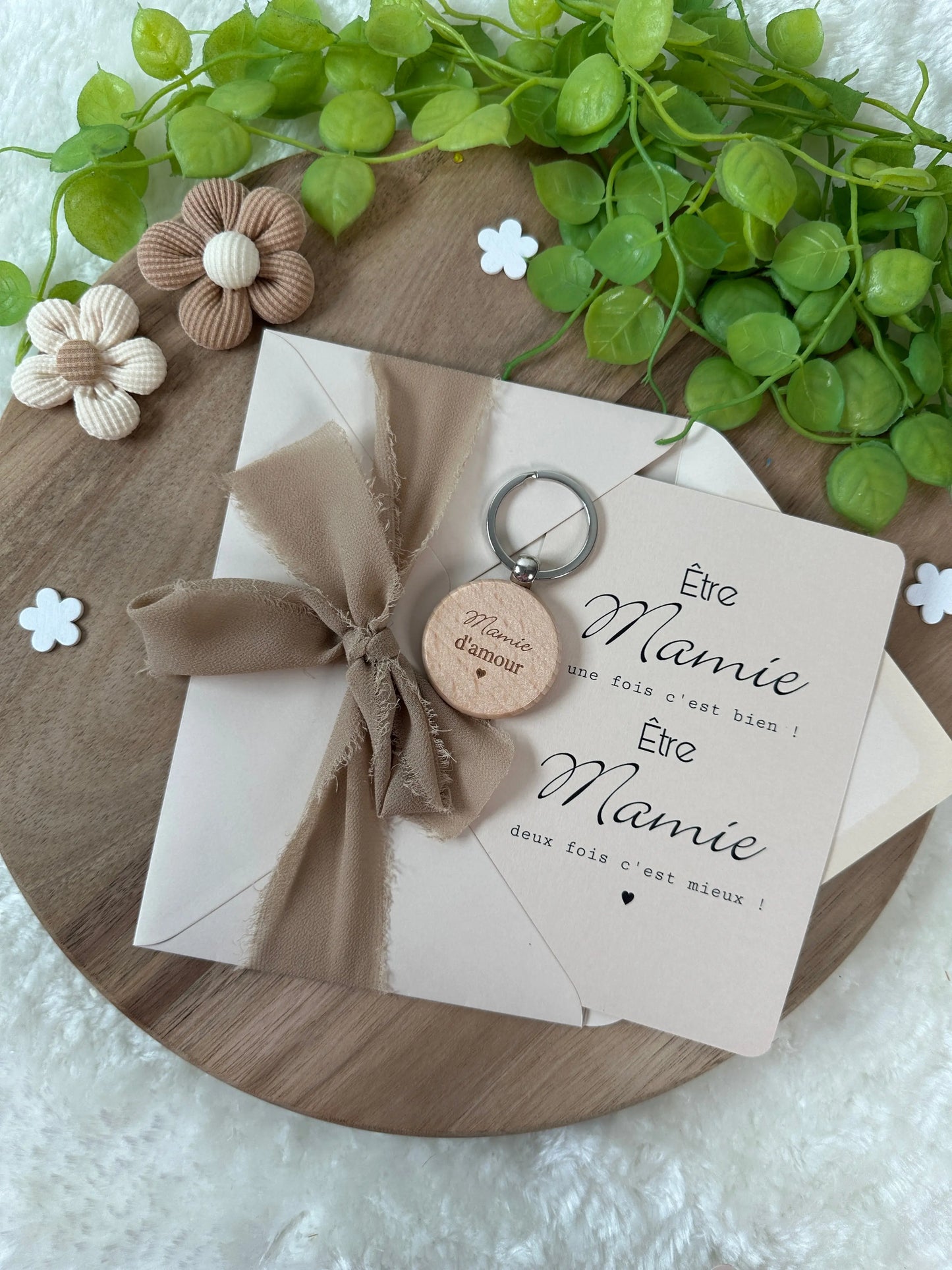 Annonce grossesse mamie carte avec petit porte clé en bois pour mamie d’amour Annonce ton Bonheur