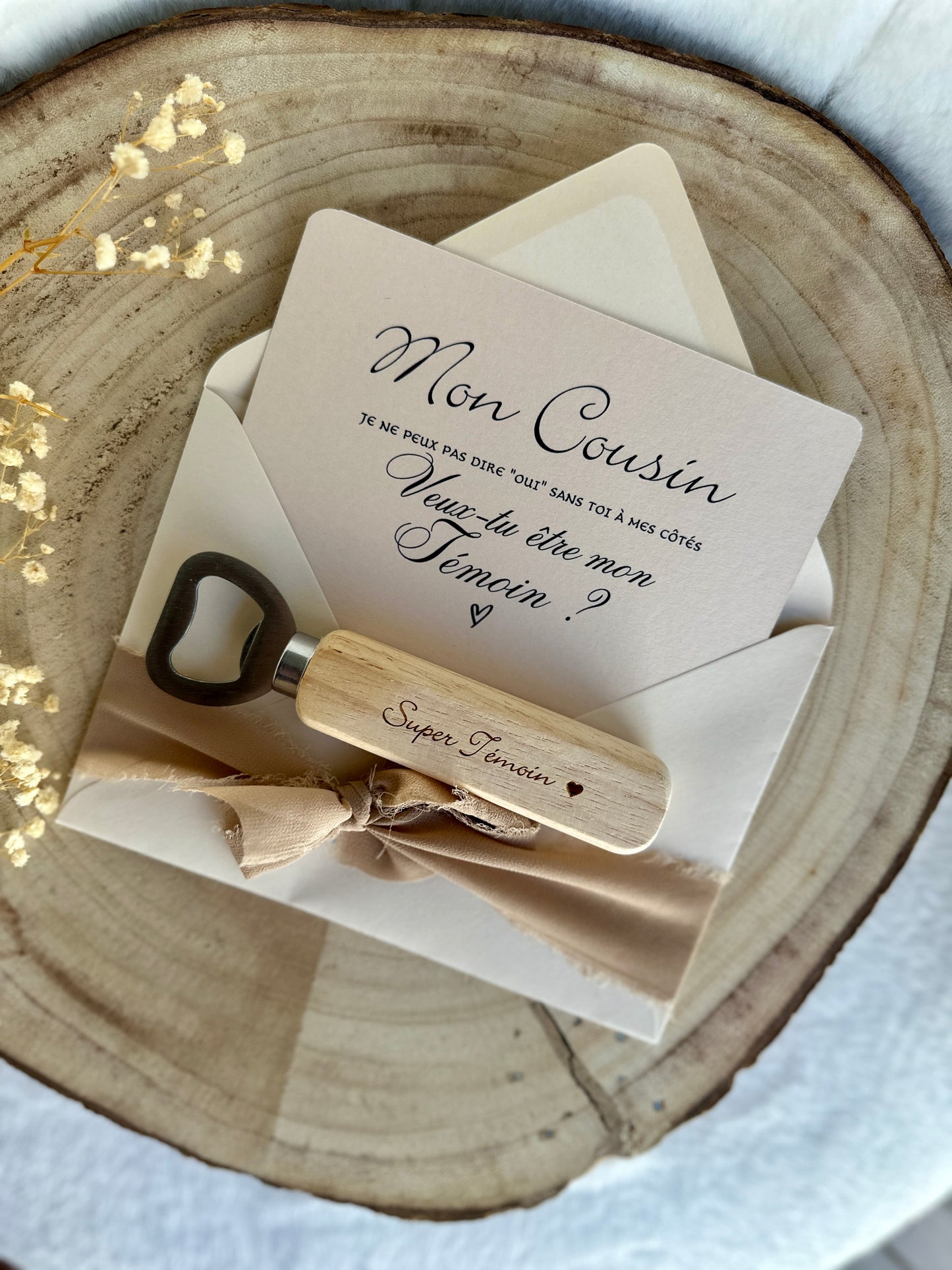 Demande témoin de mariage avec décapsuleur beige