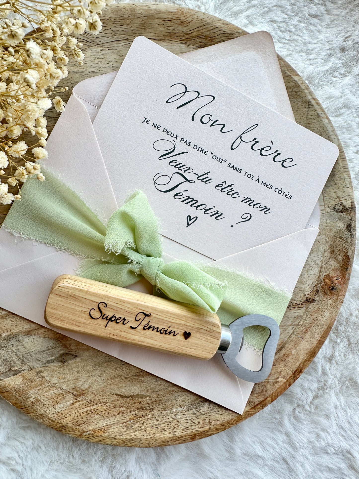 Demande témoin de mariage avec décapsuleur beige