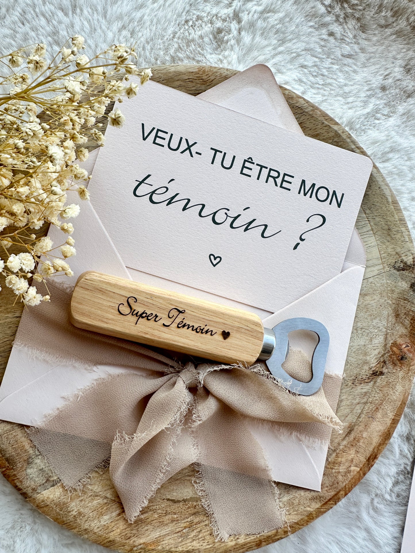 Demande témoin de mariage avec décapsuleur beige