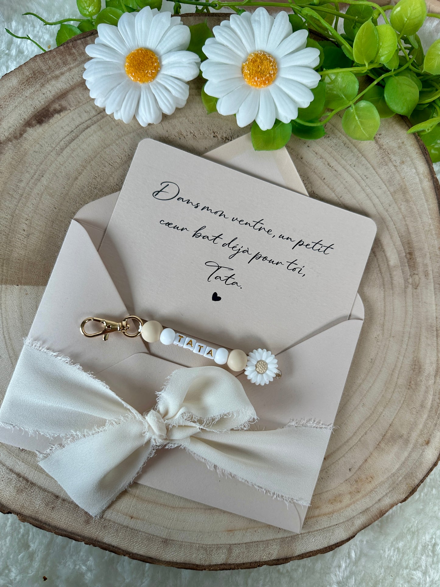 Annonce grossesse carte porte clé perle tata beige