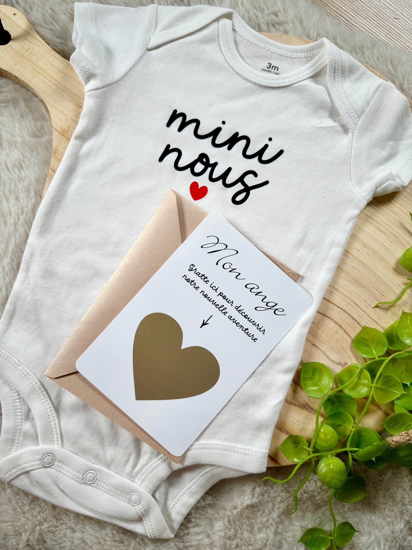 Carte annonce de grossesse mini nous futur papa avec body et carte a gratter