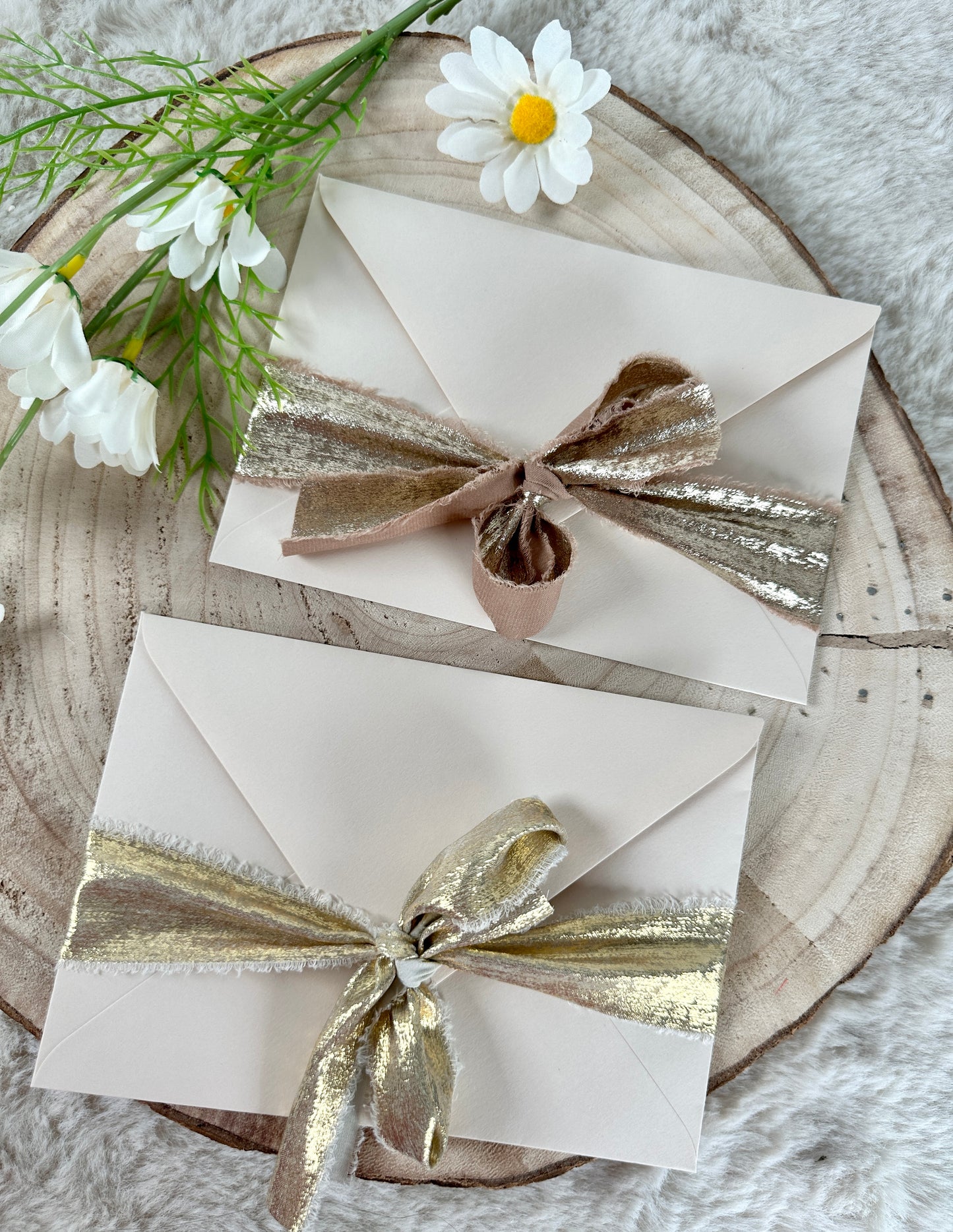 Carte à gratter famille surprise cercle doré marguerite