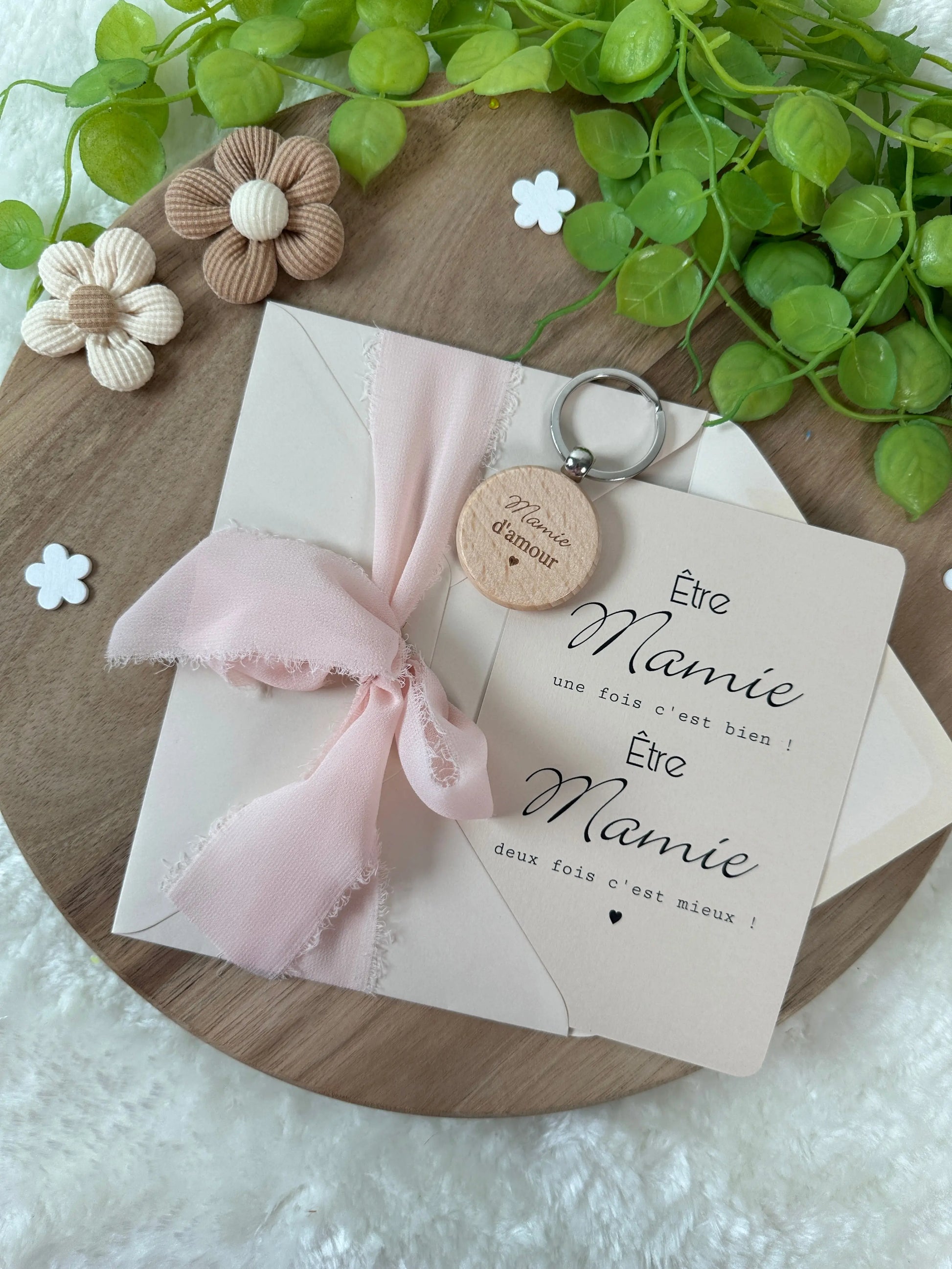 Annonce grossesse mamie carte avec petit porte clé en bois pour mamie d’amour Annonce ton Bonheur