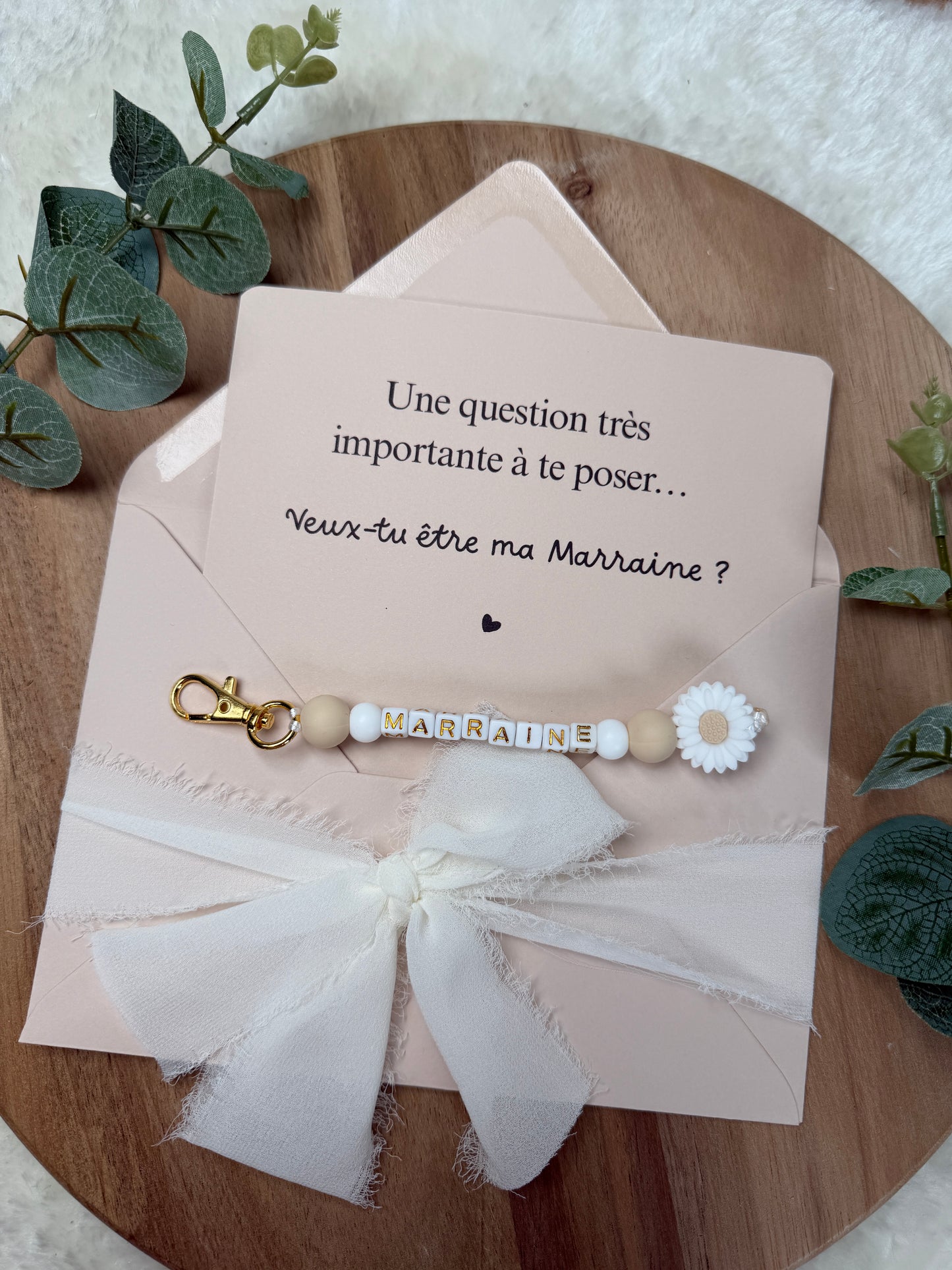 Annonce grossesse, demande marraine, blanc baptême, carte et porte clé en perles