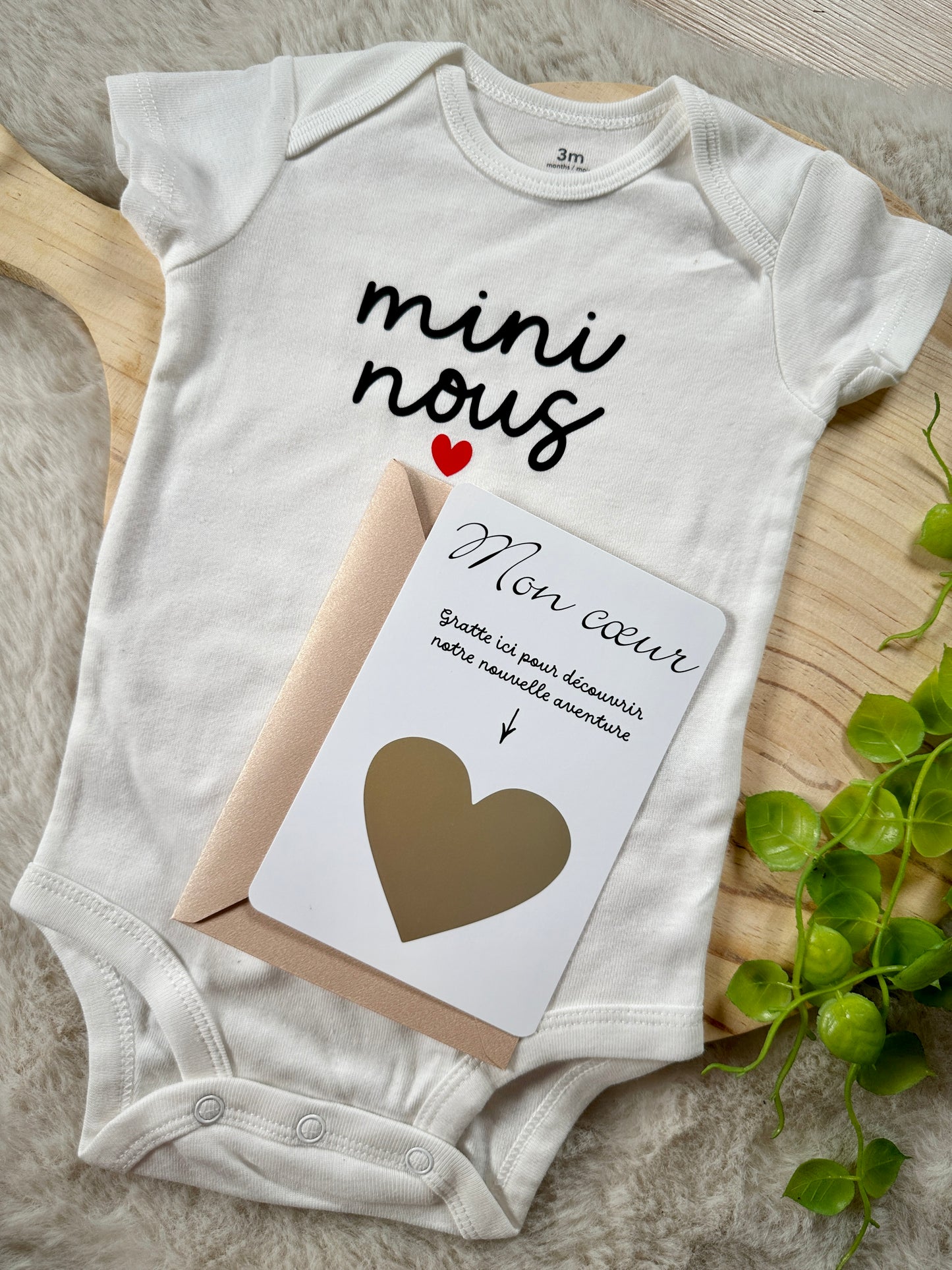 Carte annonce de grossesse mini nous futur papa avec body et carte a gratter