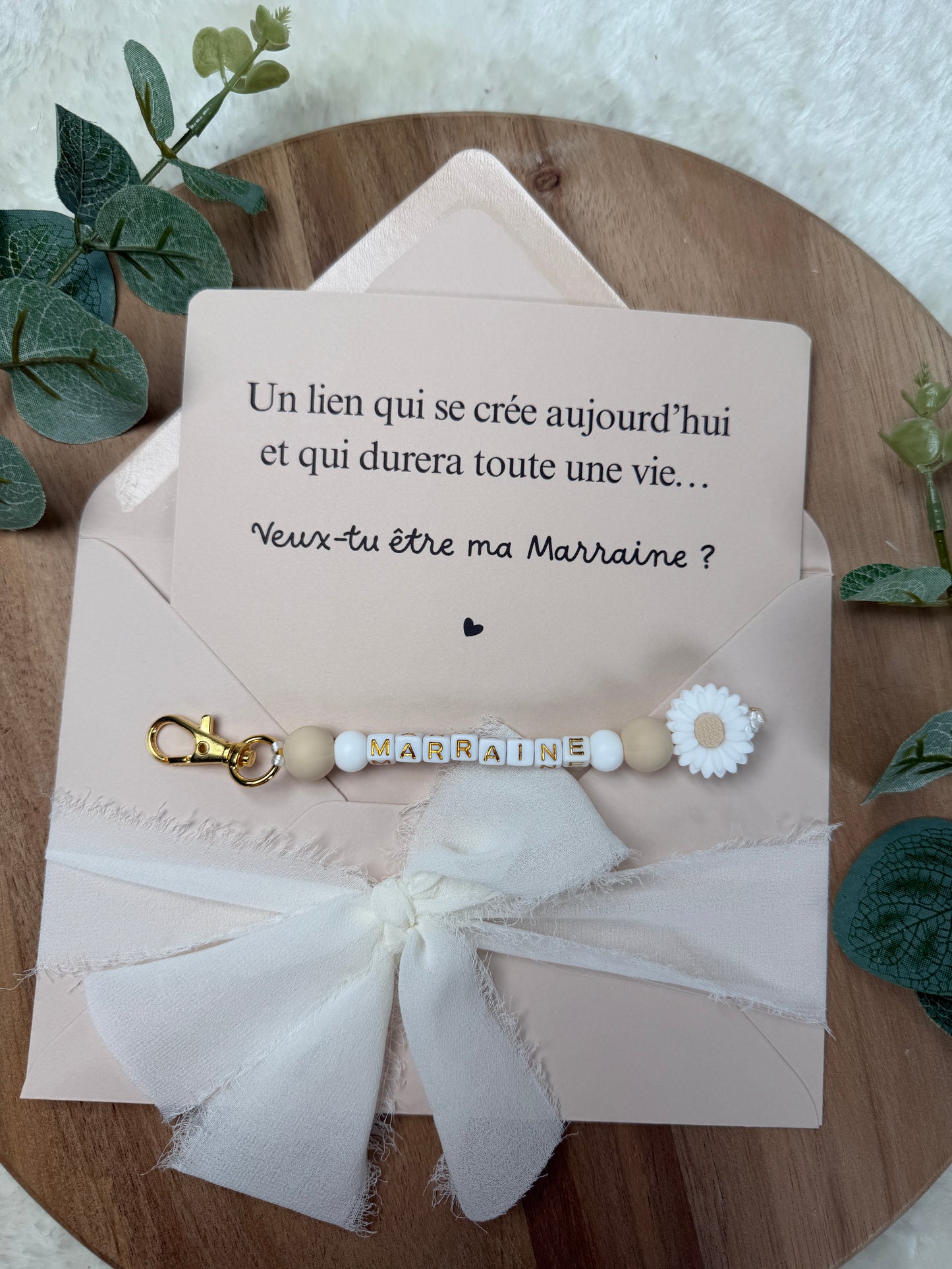 Annonce grossesse, demande marraine, blanc baptême, carte et porte clé en perles