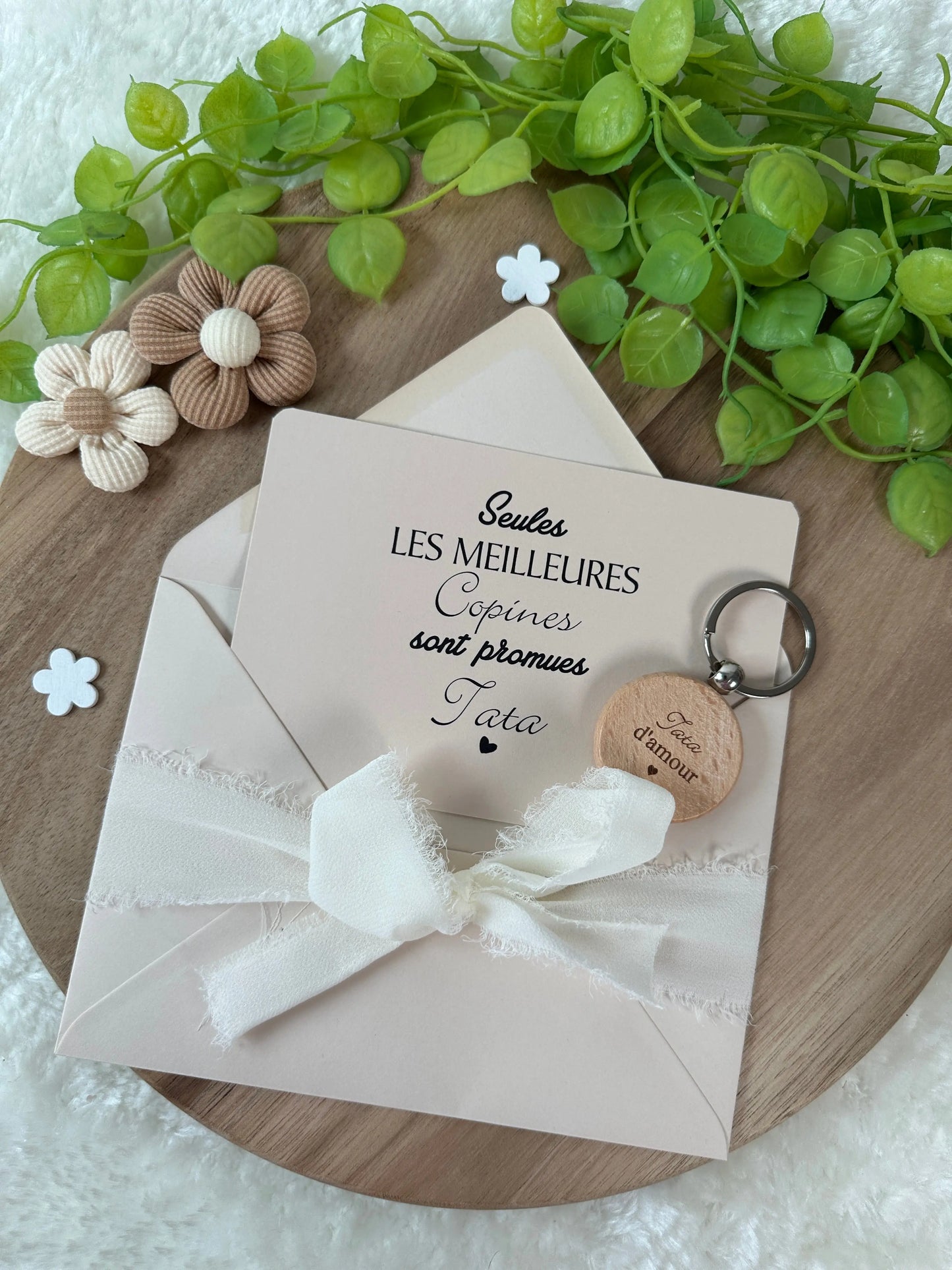 Annonce grossesse carte avec petit porte clé en bois pour tata d’amour Annonce ton Bonheur