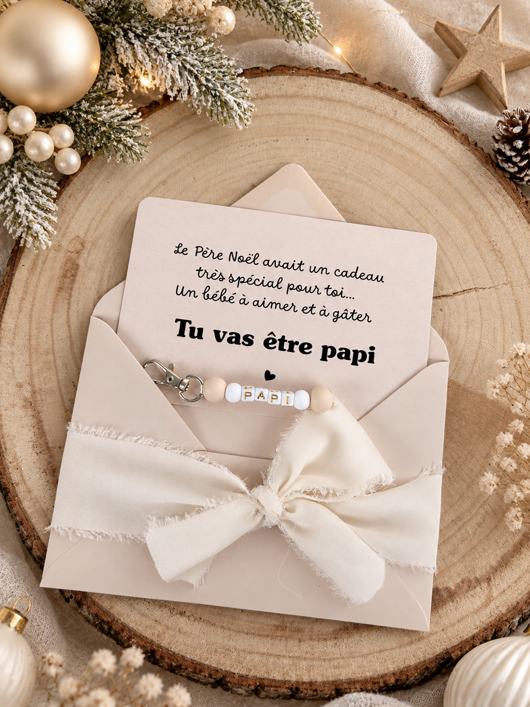 Annonce grossesse papi carte avec petit porte clés perles noel