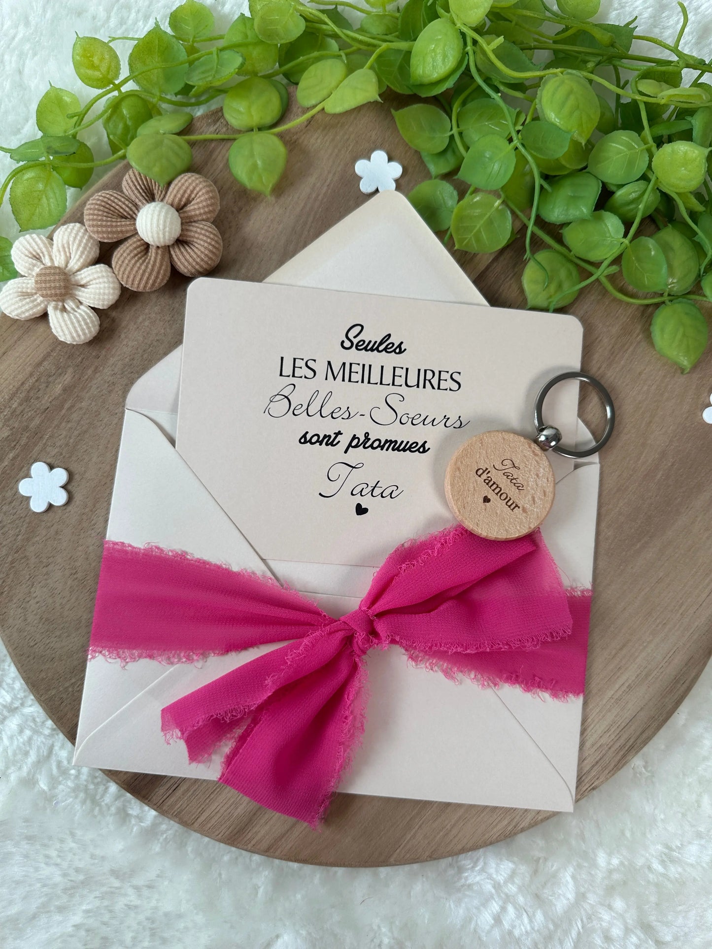 Annonce grossesse carte avec petit porte clé en bois pour tata d’amour Annonce ton Bonheur