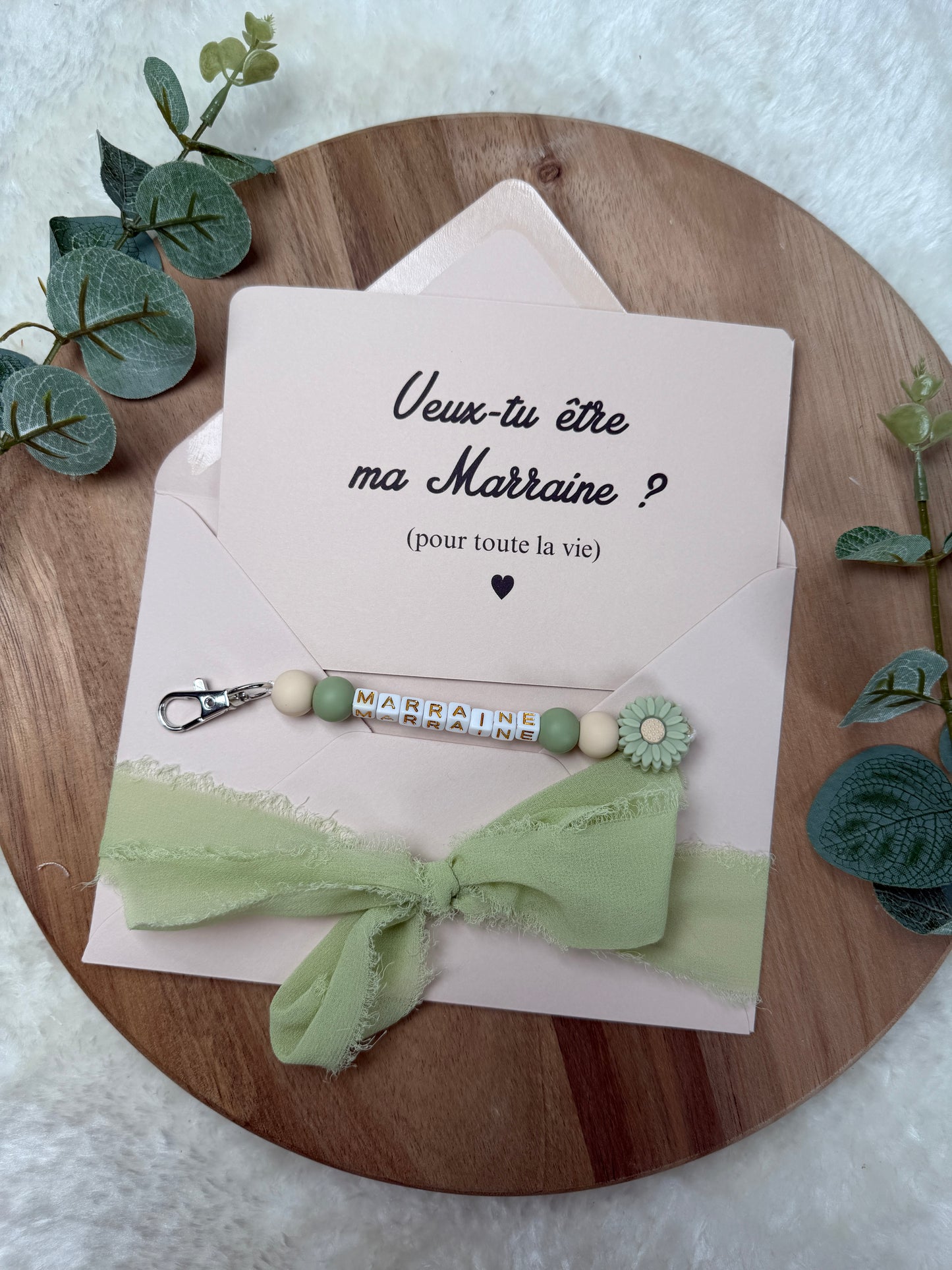 Annonce grossesse, demande marraine, vert baptême, carte et porte clé en perles