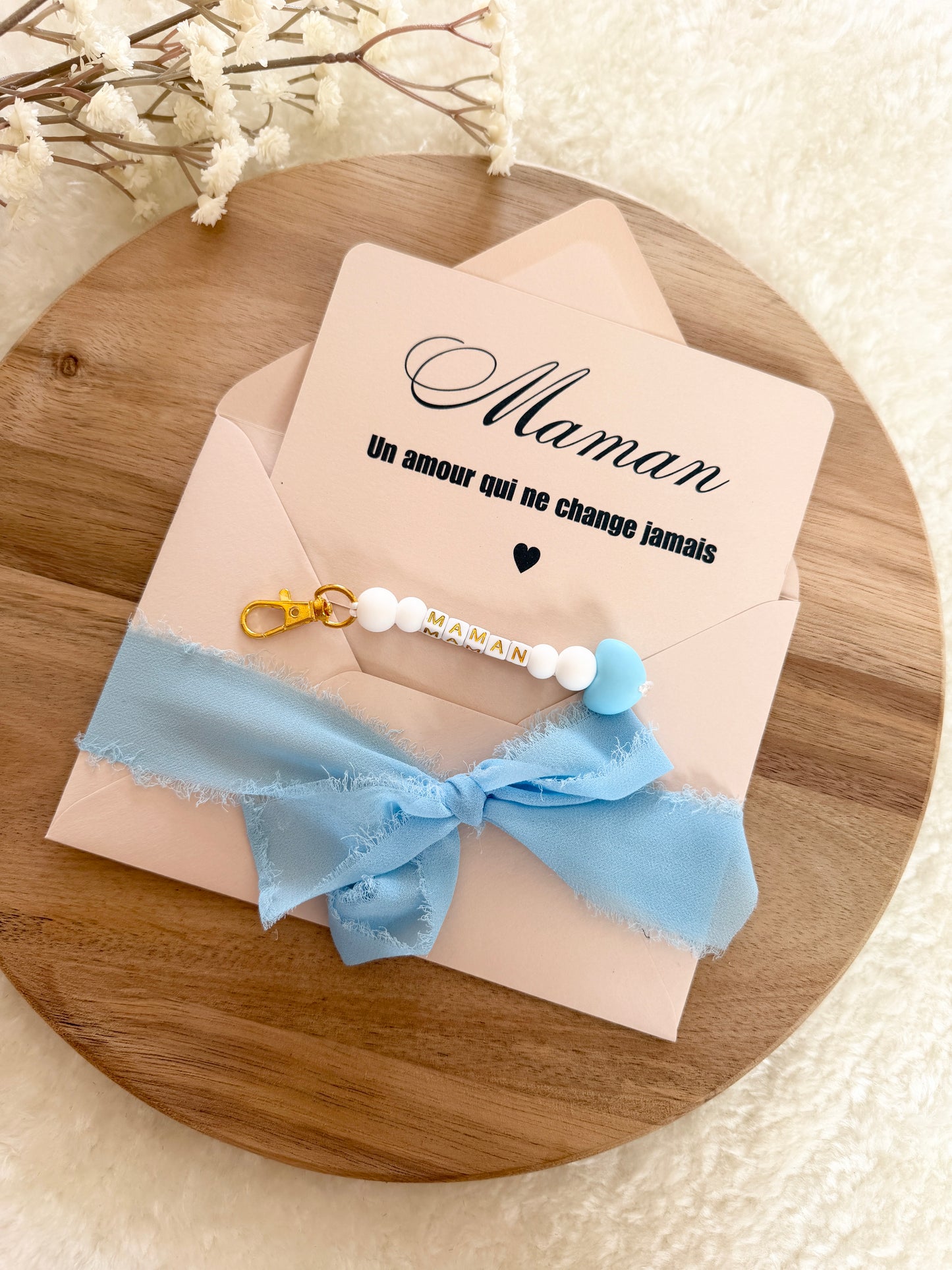 Cadeau fête des mamans, fête des mères, carte avec porte clé coeur bleu clair