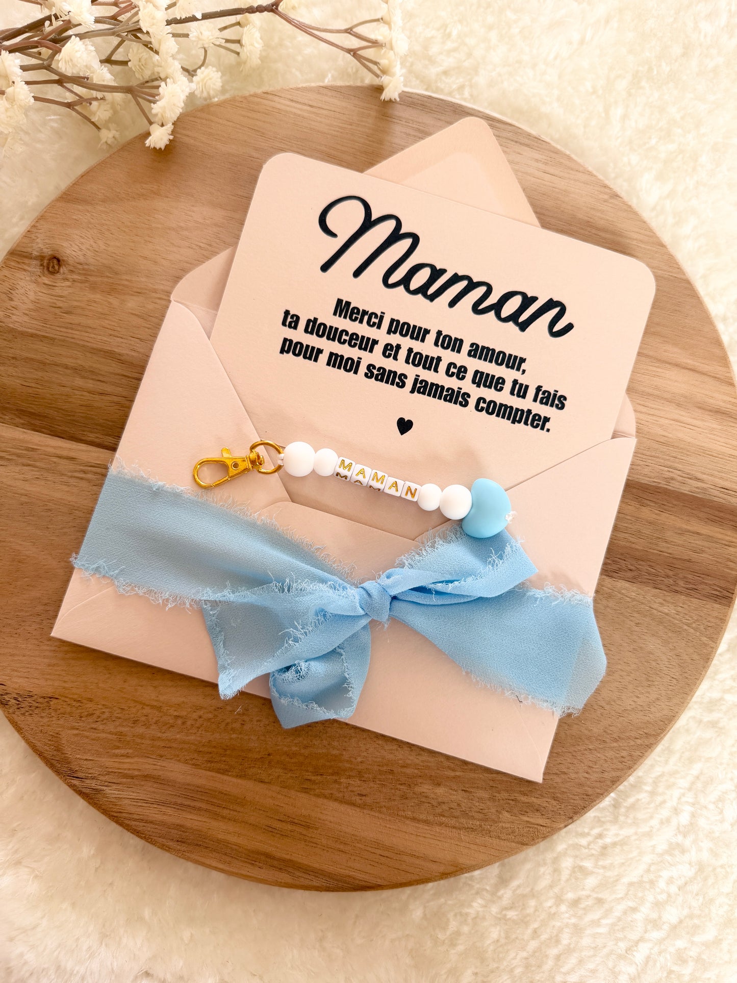 Cadeau fête des mamans, fête des mères, carte avec porte clé coeur bleu clair