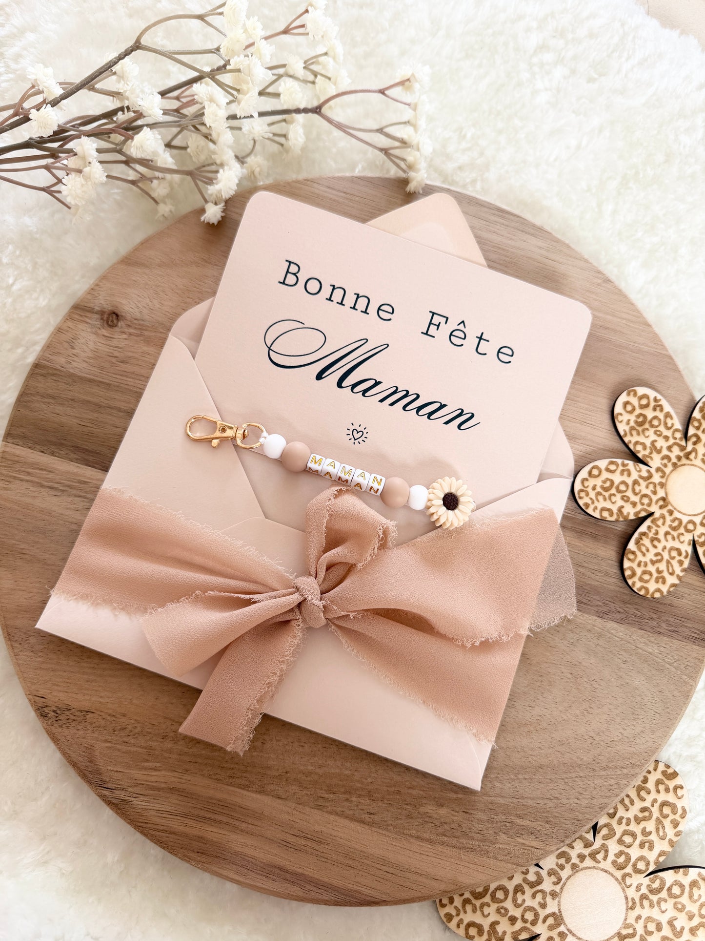 Cadeau fête des mamans, fête des mères, carte avec porte clé marron clair