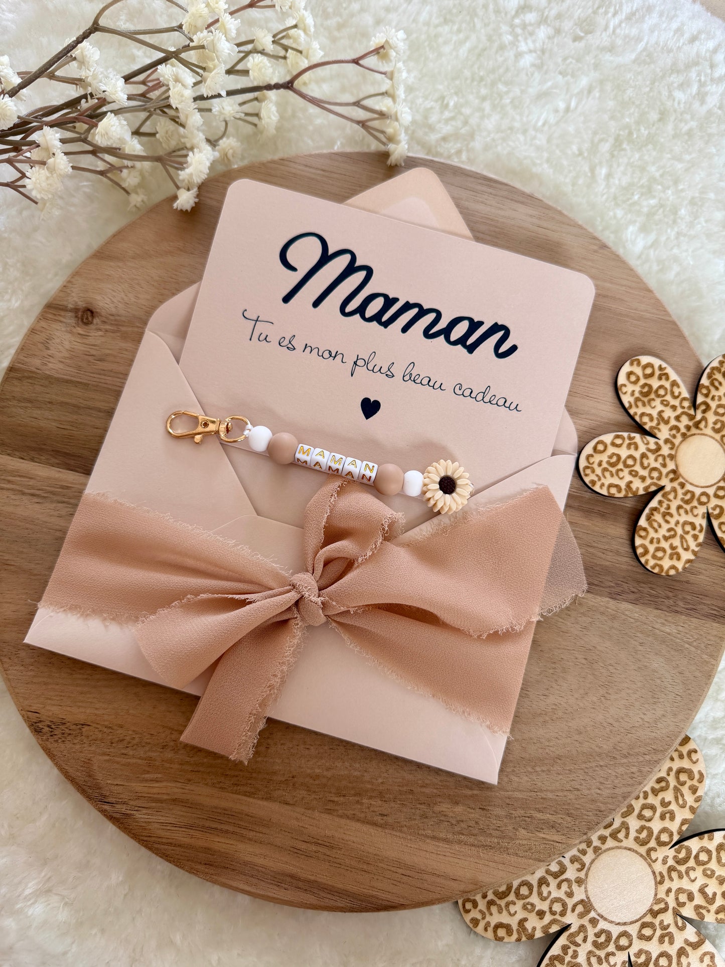Cadeau fête des mamans, fête des mères, carte avec porte clé marron clair