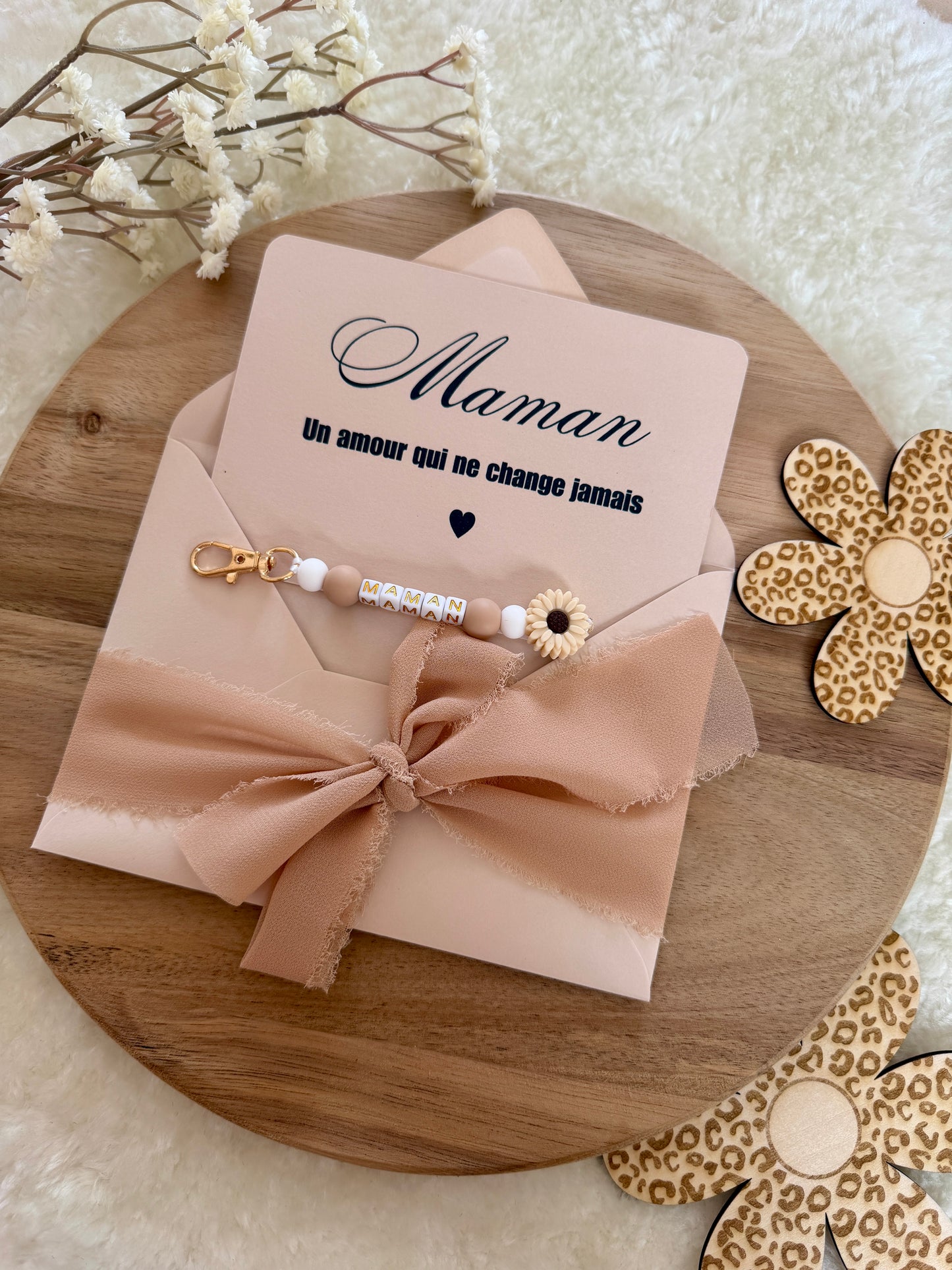 Cadeau fête des mamans, fête des mères, carte avec porte clé marron clair