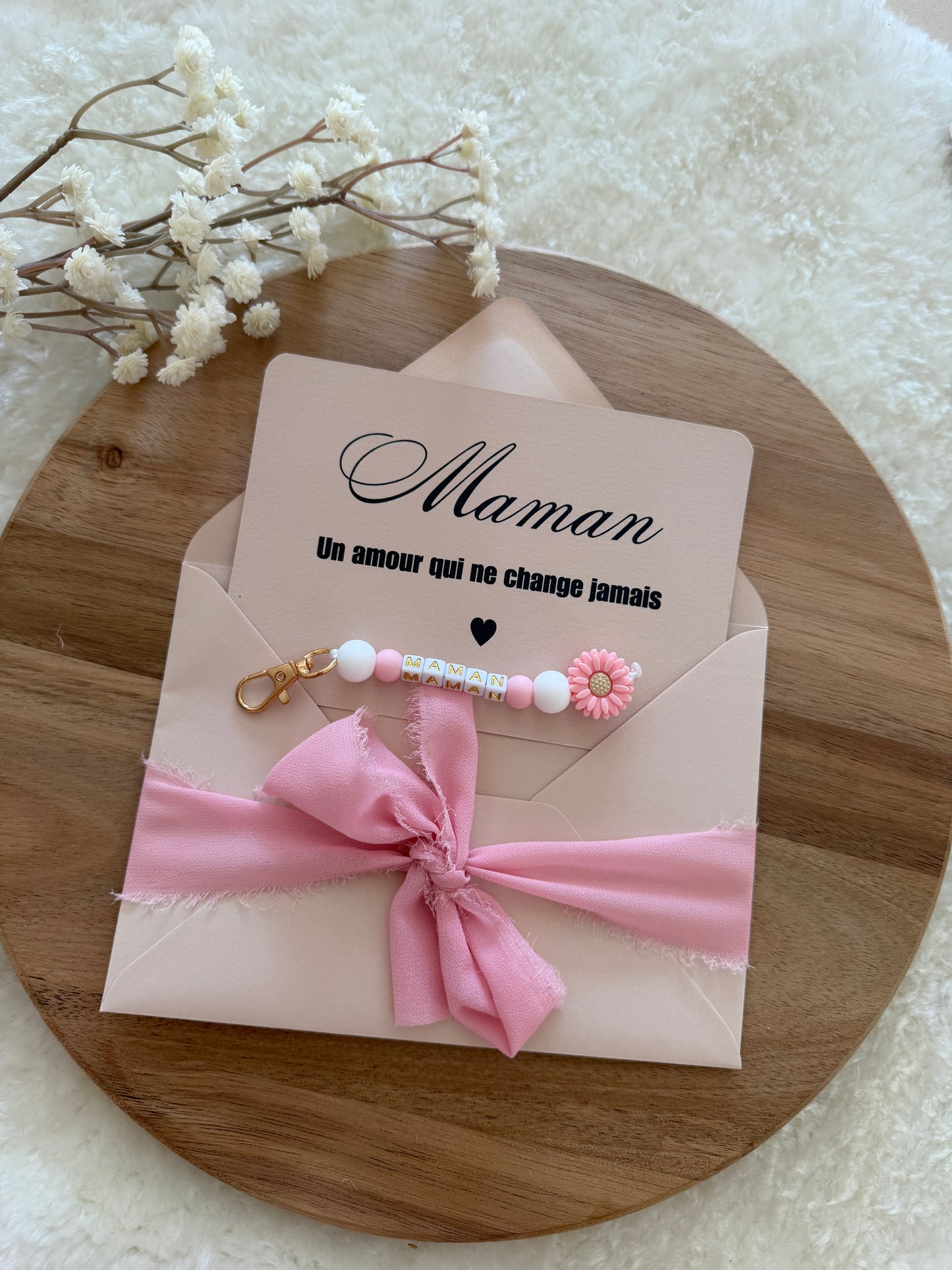Cadeau fête des mamans, fête des mères, carte avec porte clé rose fleur