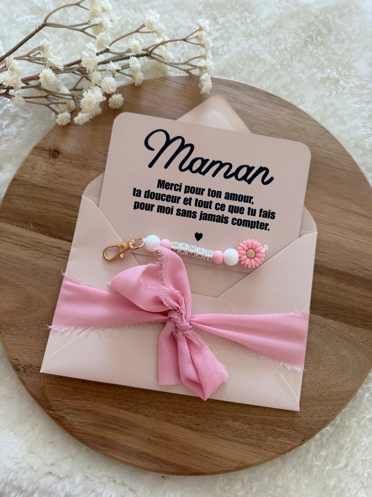 Cadeau fête des mamans, fête des mères, carte avec porte clé rose fleur