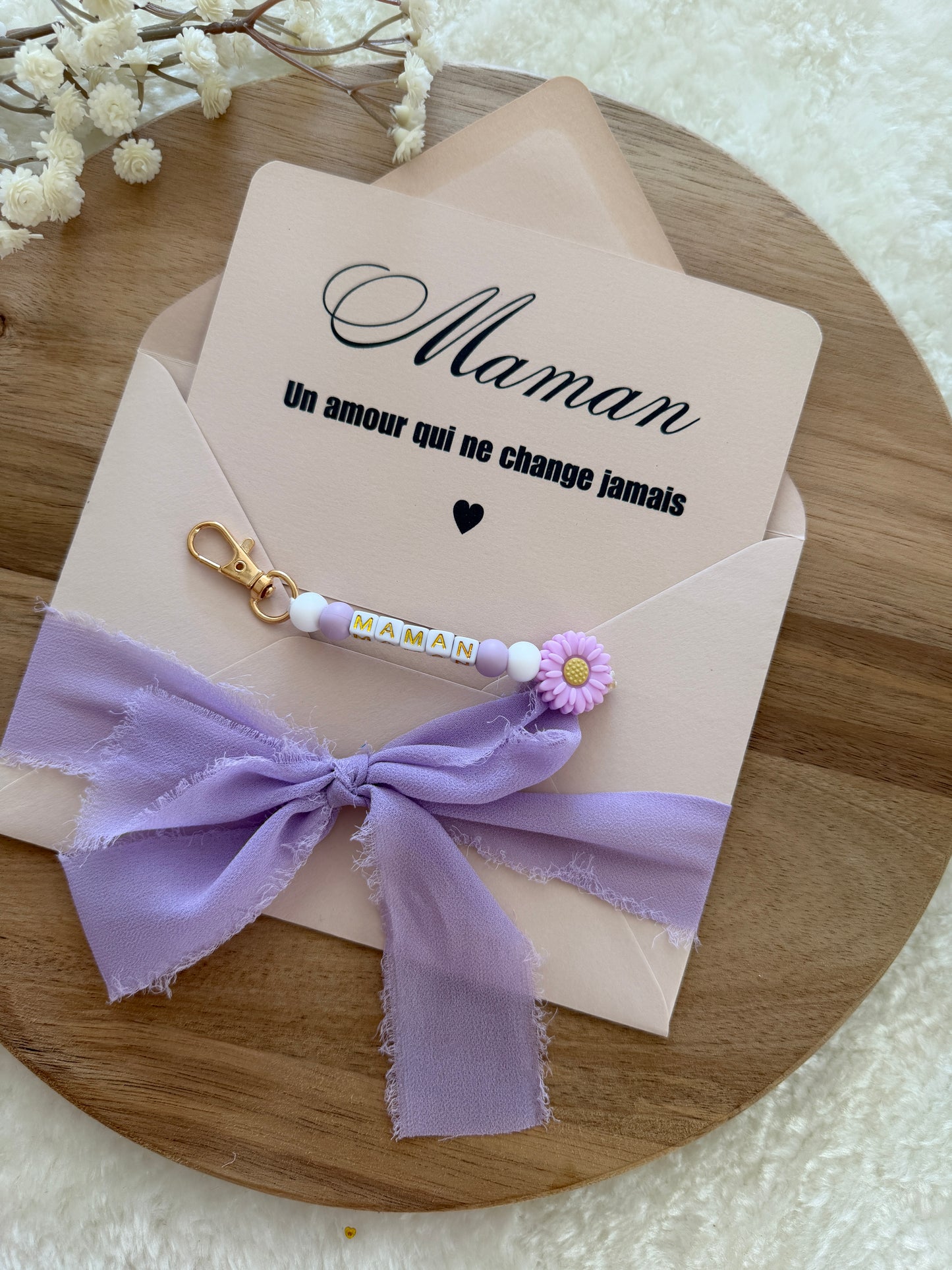 Cadeau fête des mamans, fête des mères, carte avec porte clé violet