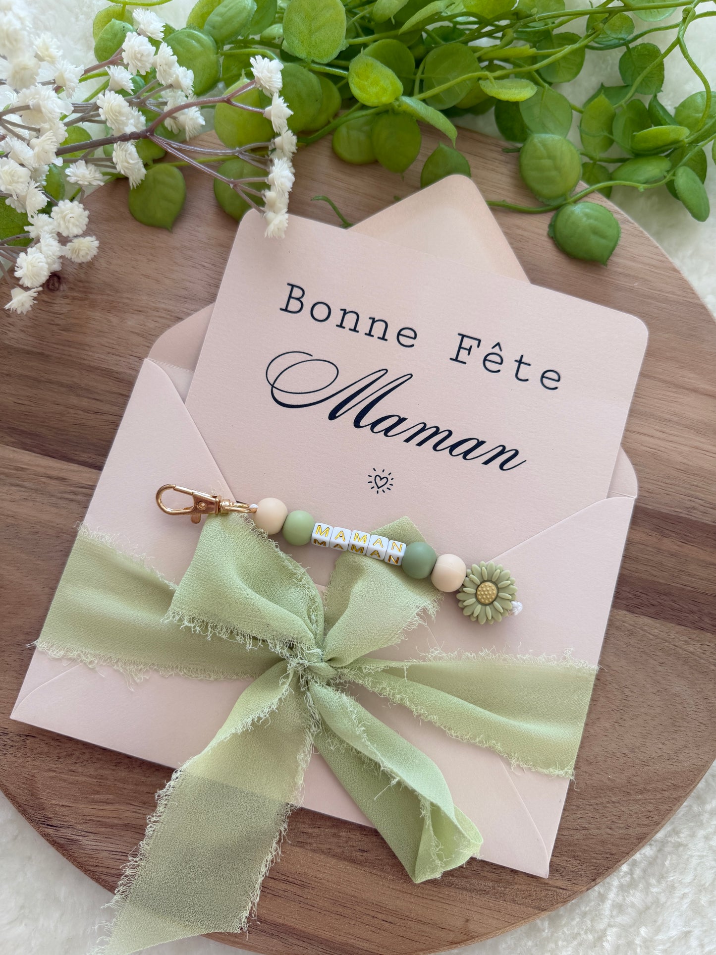 Cadeau fête des mamans, fête des mères, carte avec porte clé vert