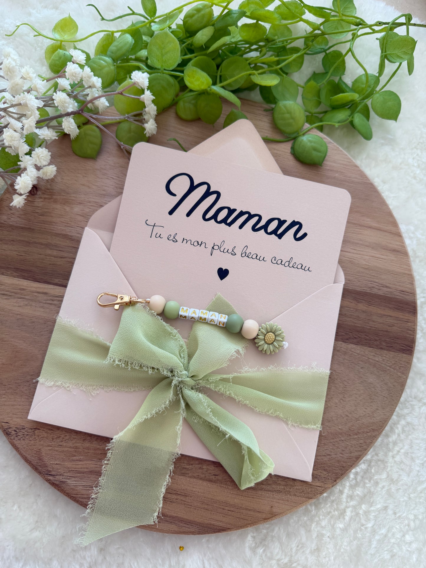 Cadeau fête des mamans, fête des mères, carte avec porte clé vert