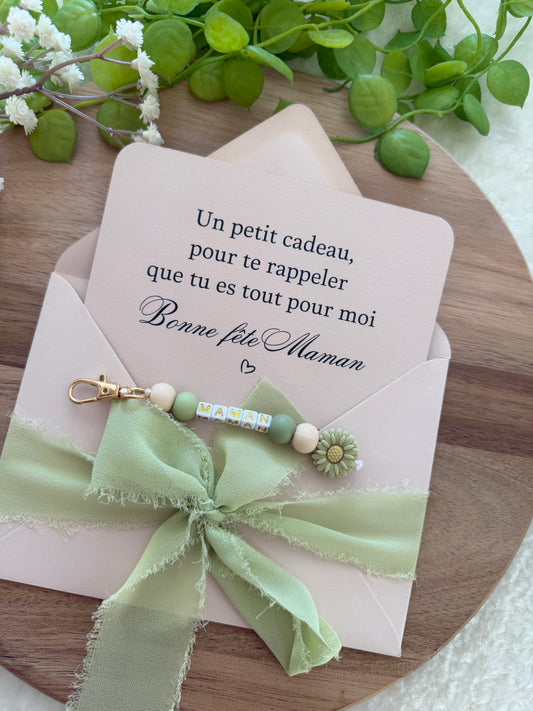 Cadeau fête des mamans, fête des mères, carte avec porte clé vert