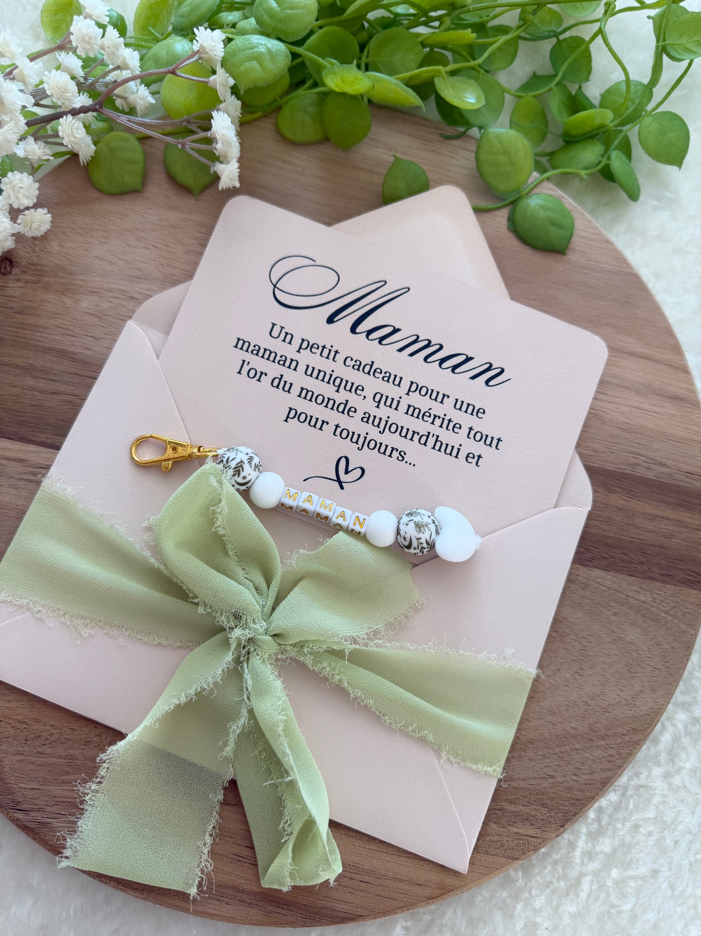 Cadeau fête des mamans, fête des mères, carte avec porte clé vert coeur blanc