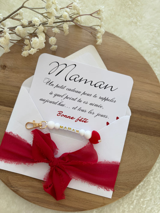 Cadeau fête des mamans, fête des mères, carte avec porte clé coeur rouge
