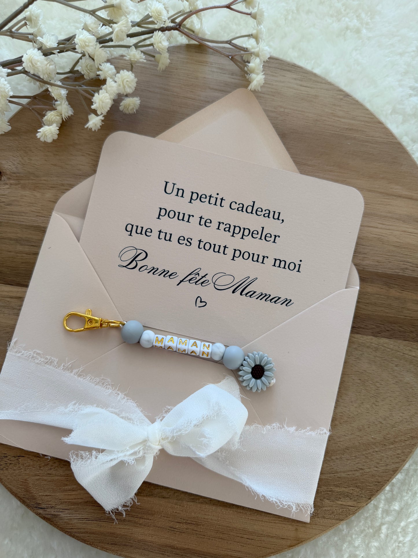Cadeau fête des mamans, fête des mères, carte avec porte clé  gris