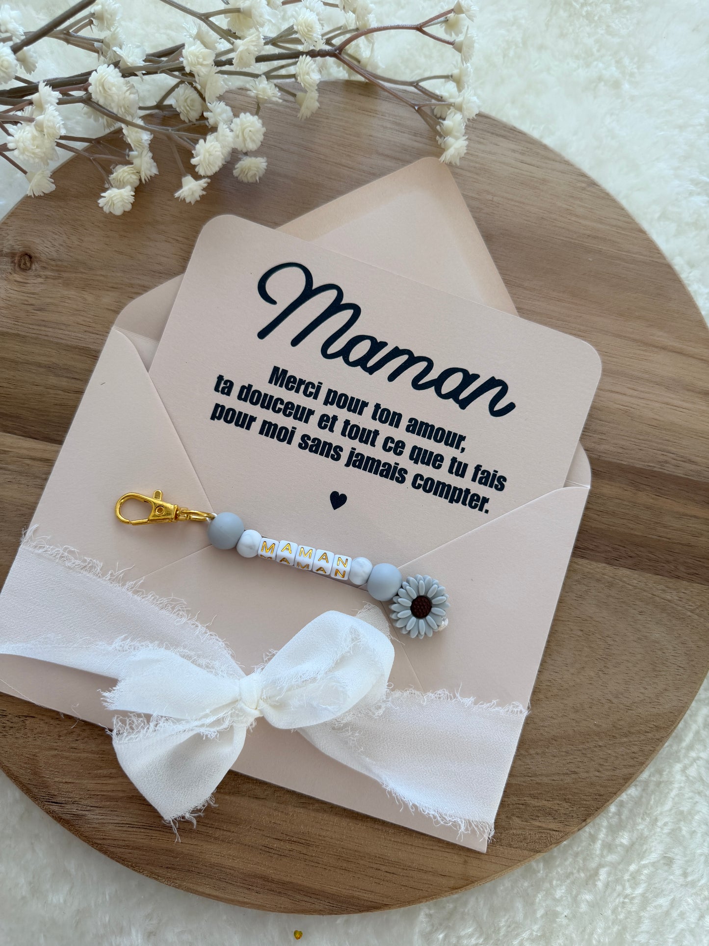 Cadeau fête des mamans, fête des mères, carte avec porte clé  gris