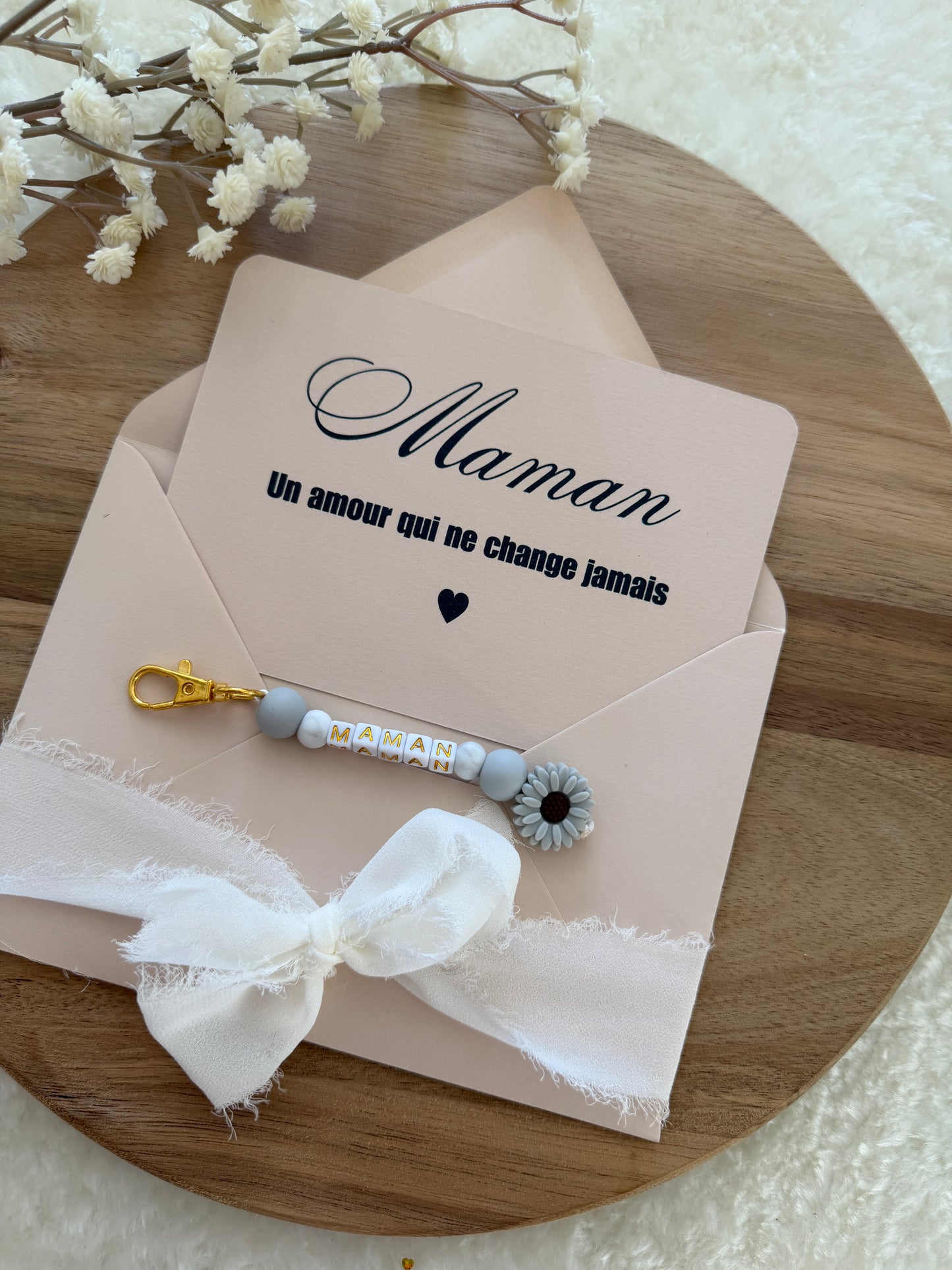 Cadeau fête des mamans, fête des mères, carte avec porte clé  gris