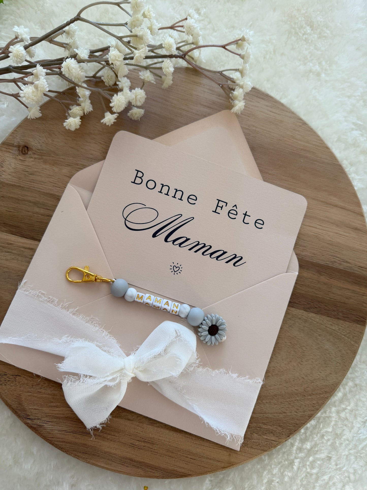 Cadeau fête des mamans, fête des mères, carte avec porte clé  gris