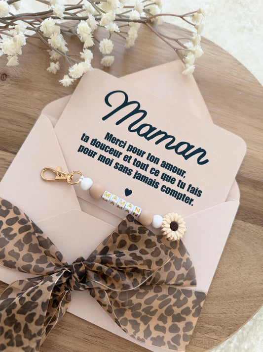 Cadeau fête des mamans, fête des mères, carte avec porte clé léopard