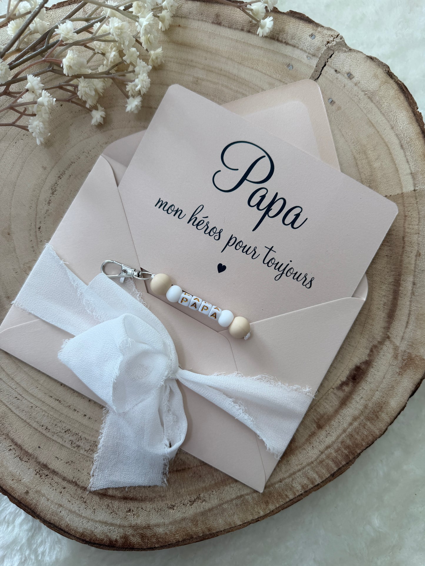 Cadeau fête des pères, papa porte clé perles beige