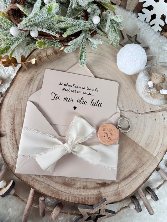 Annonce grossesse carte porte clé bois tata beige noel