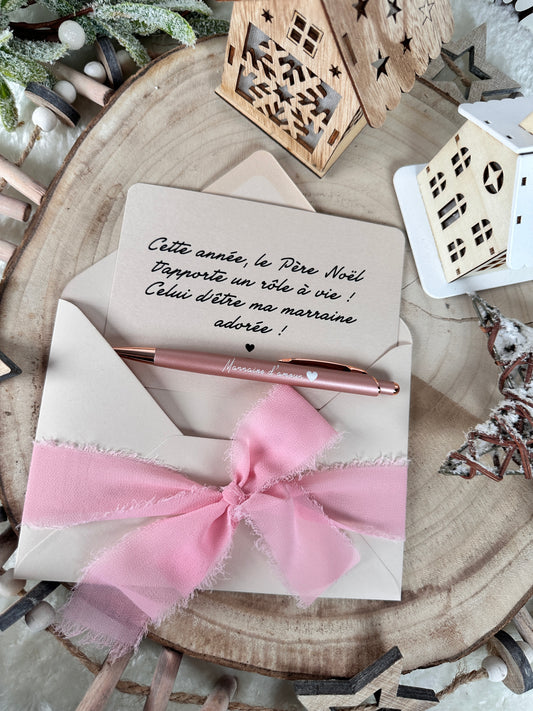 Annonce grossesse, demande marraine, blanc baptême, carte et stylo noel